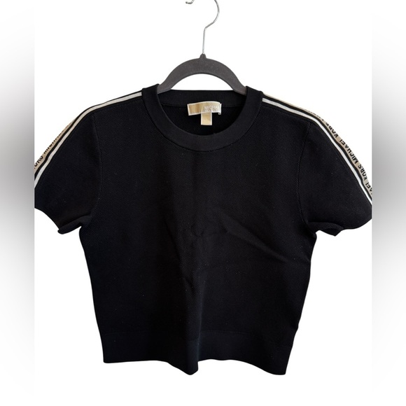 Michael Kors
Logo Tape Textured Knit Short-Sleeve Sweater - Picture 3 of 9